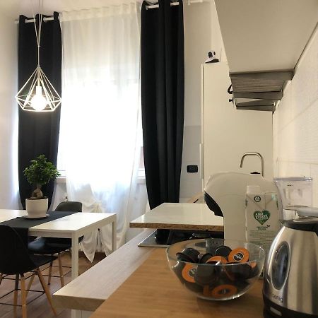 Italien Chic, Camera Con Bagni Condivisi Бари Экстерьер фото